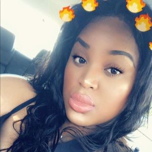 Meet your Posher, Jenee